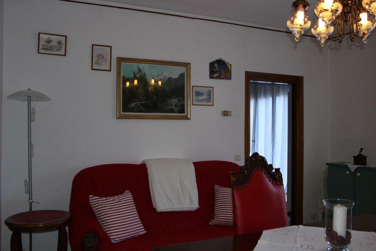 Casa Di Gianni Lejlighed Primaluna Eksteriør billede